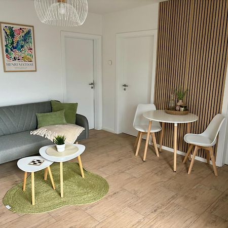Home & Apart - Apartment Im Herzen Von Kreyenbrueck - Apartment 1 Oldenburg Exteriér fotografie